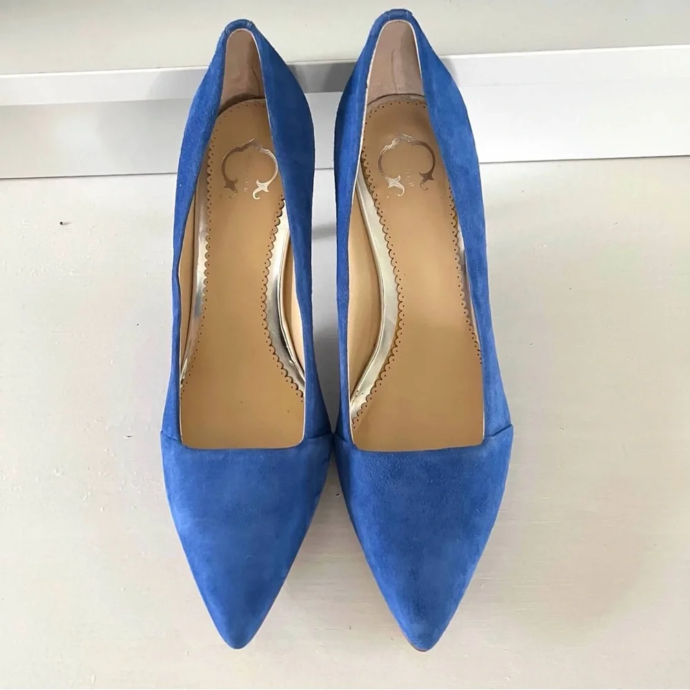 C. Wonder Blue Azure / Cerulean Blue Suede Leather Heels Size 7